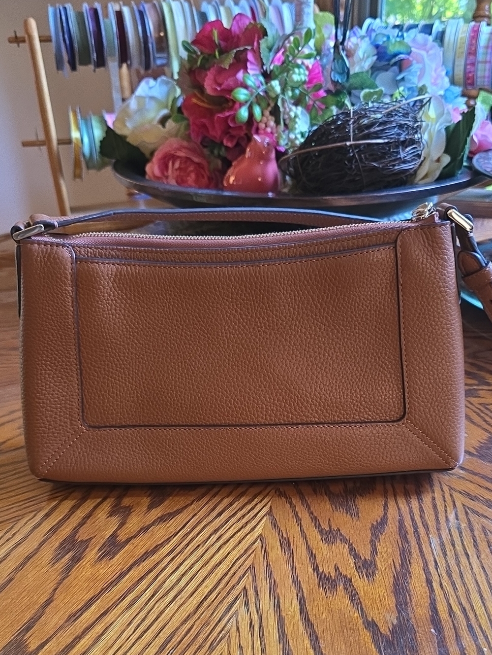 Kate Spade Handbag - Picture 2 of 9